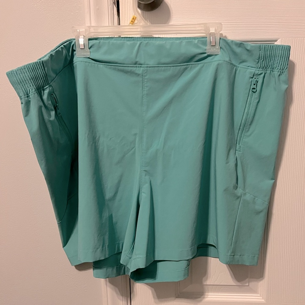 Columbia Active 6" Shorts